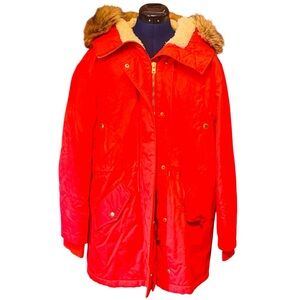 J.Crew Perfect Winter Waxed
Canvas Parka Primaloft with Faux Fur Hood Size XL